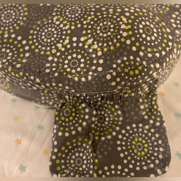 My Breast Friend Nursing Pillow - Picture 4 of 7
